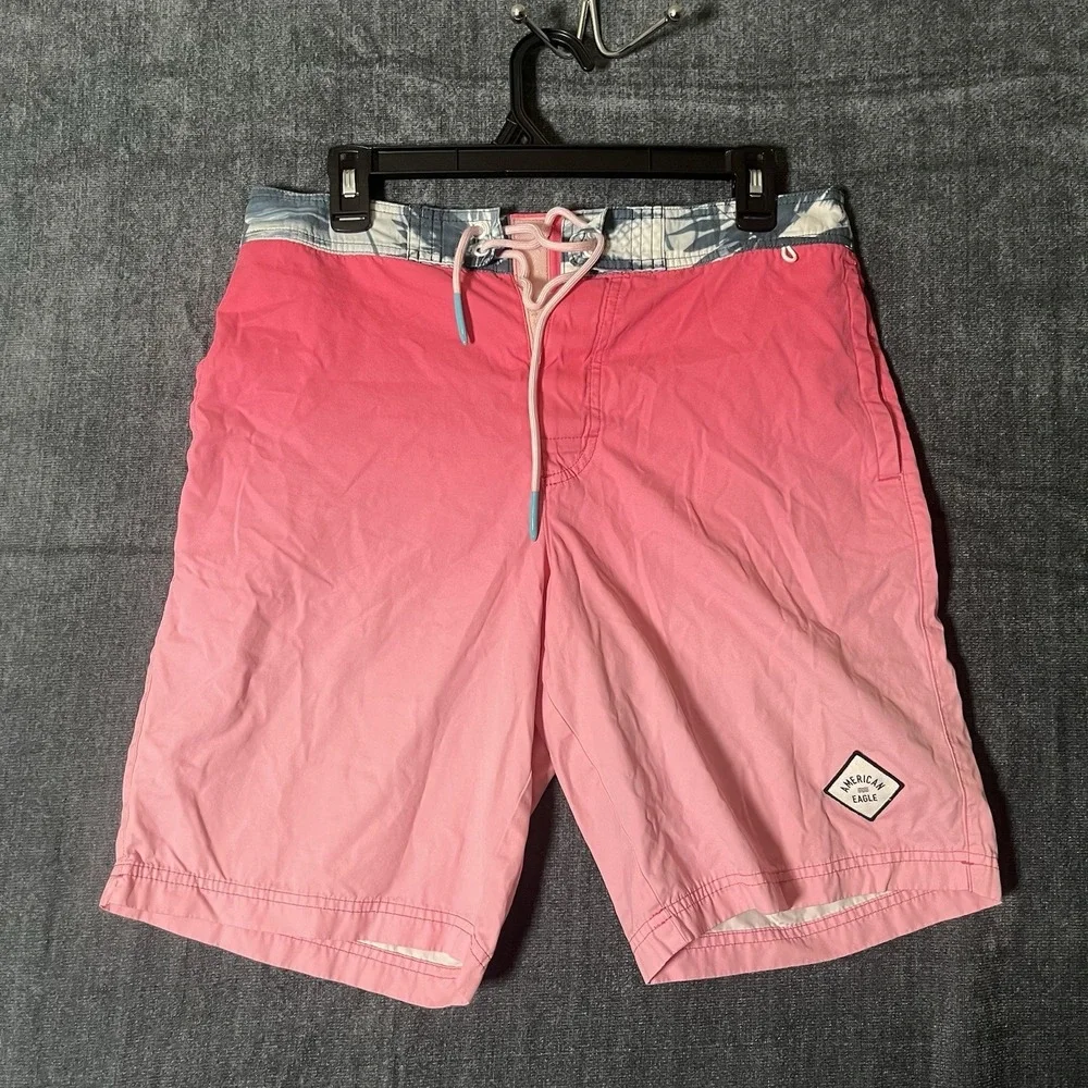 American Eagle Two-Toned Pink Ombré Men's Board Shorts Size Small